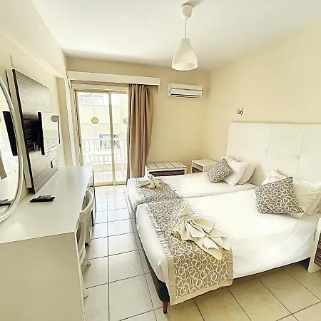 Apart Otel Antonis G. 2*