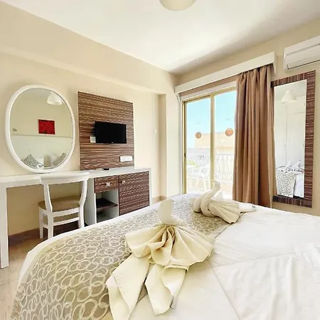 Antonis G. Apart Otel 2*