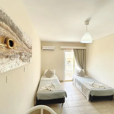 Apart Otel Antonis G. Voroklini