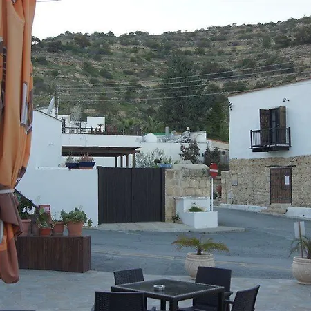 Apart Otel Antonis G.