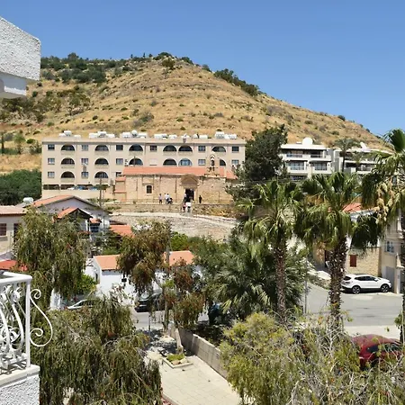 Apart Otel Antonis G. Voroklini